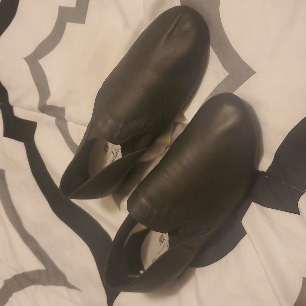 Women black ABT ballerina shoes size 8